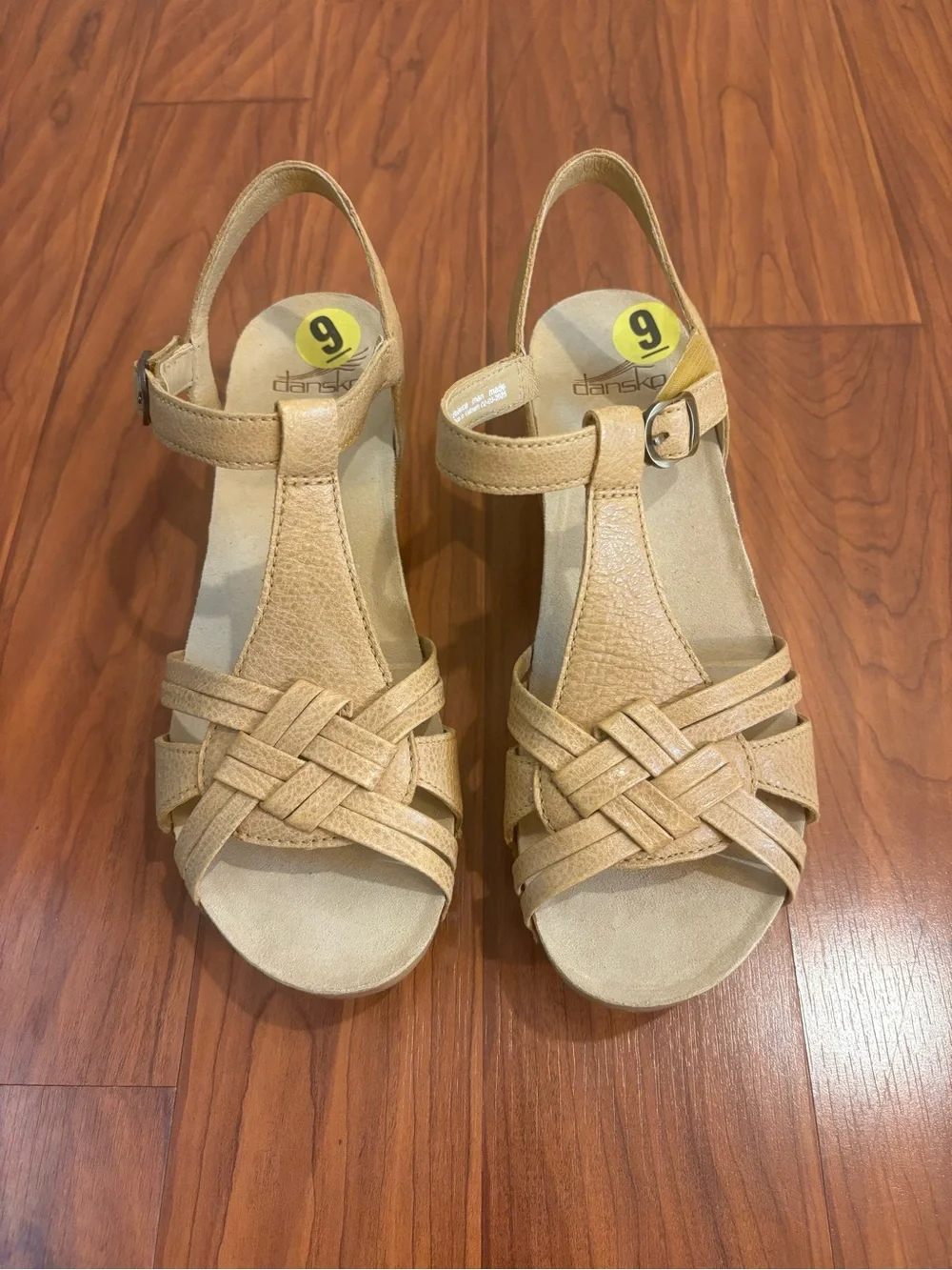 NWOB Dansko Tia Ankle Strap Platform Wedge Sandals Womens 40/US 9 Tan Beige
